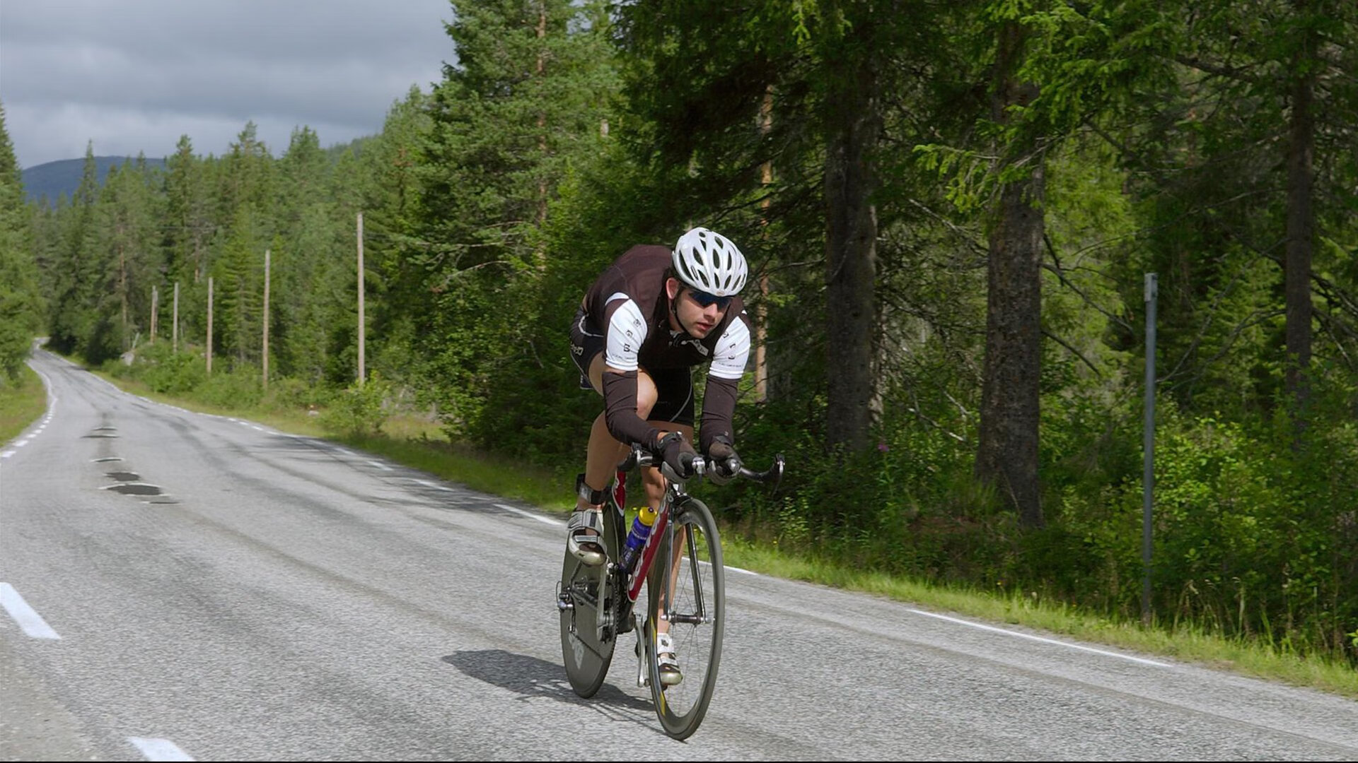 德甲精彩片段:力拼到底,场面火爆!